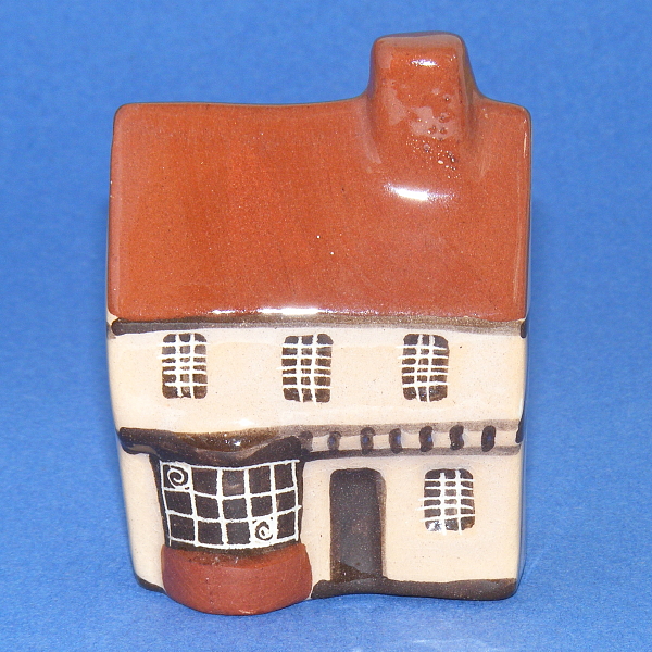Image of Mudlen End Studio model No 11 Cottage in Red